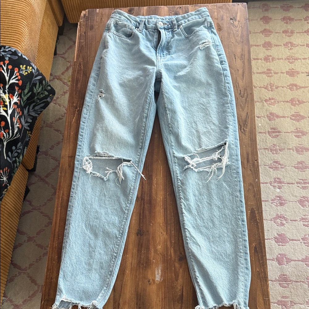 American Eagle Outfitters Light Blue Boyfriend Jeans